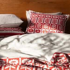 Full/ Queen Schoolhouse Red and White Floral Quilt and one standard sham
